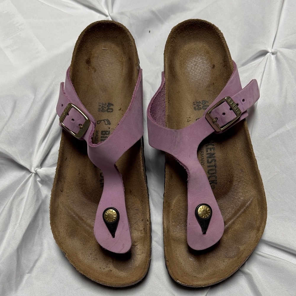Birkenstock Women's Lavender Gizeh Sandal